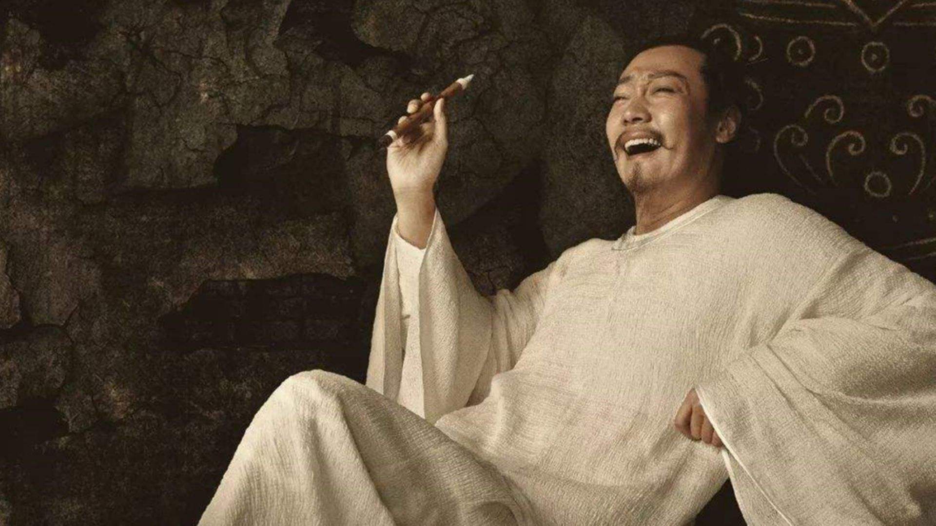 李白《上阳台帖》放大10倍后,发现瘦金体,专家:价值起码10个亿