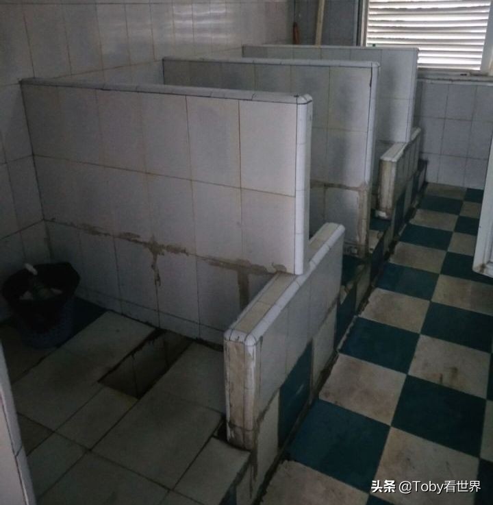 哪些宿舍环境极差的大学，入学做好心理准备