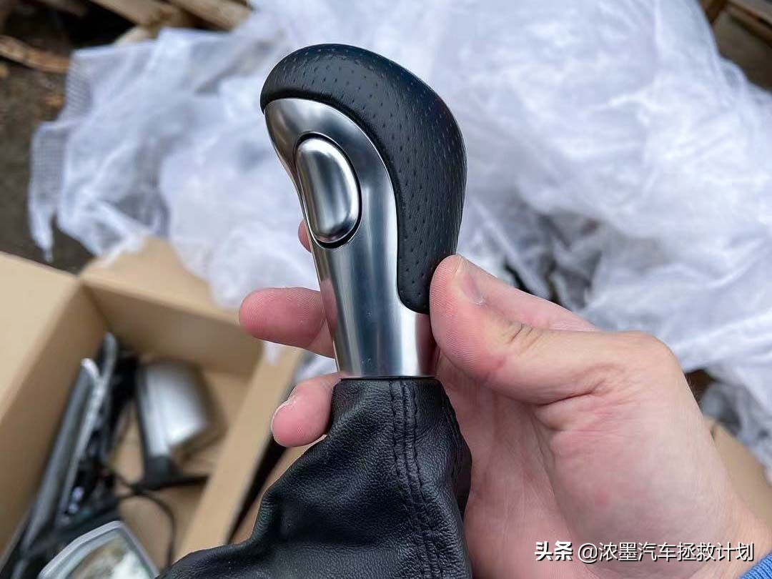 「志在千里」自用奥迪A6武装RS6内饰，带你领略溢出屏幕的震撼感