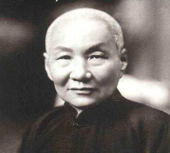 兄弟绝交后面对张啸林冷嘲热讽，杜月笙说出了流传甚广的江湖名言