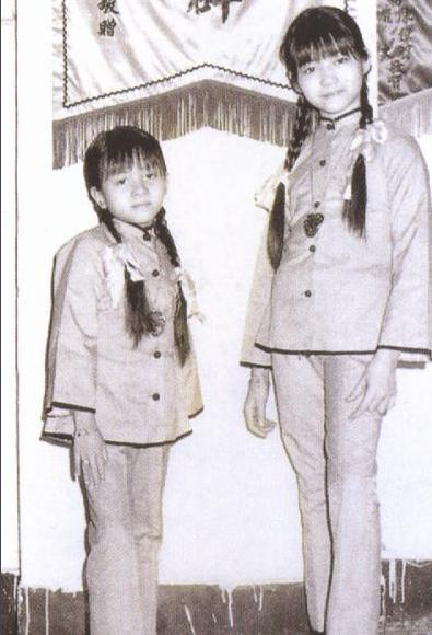 梅艳芳罕见照：从4岁到40岁，34张照片看尽“女人花”短暂的一生