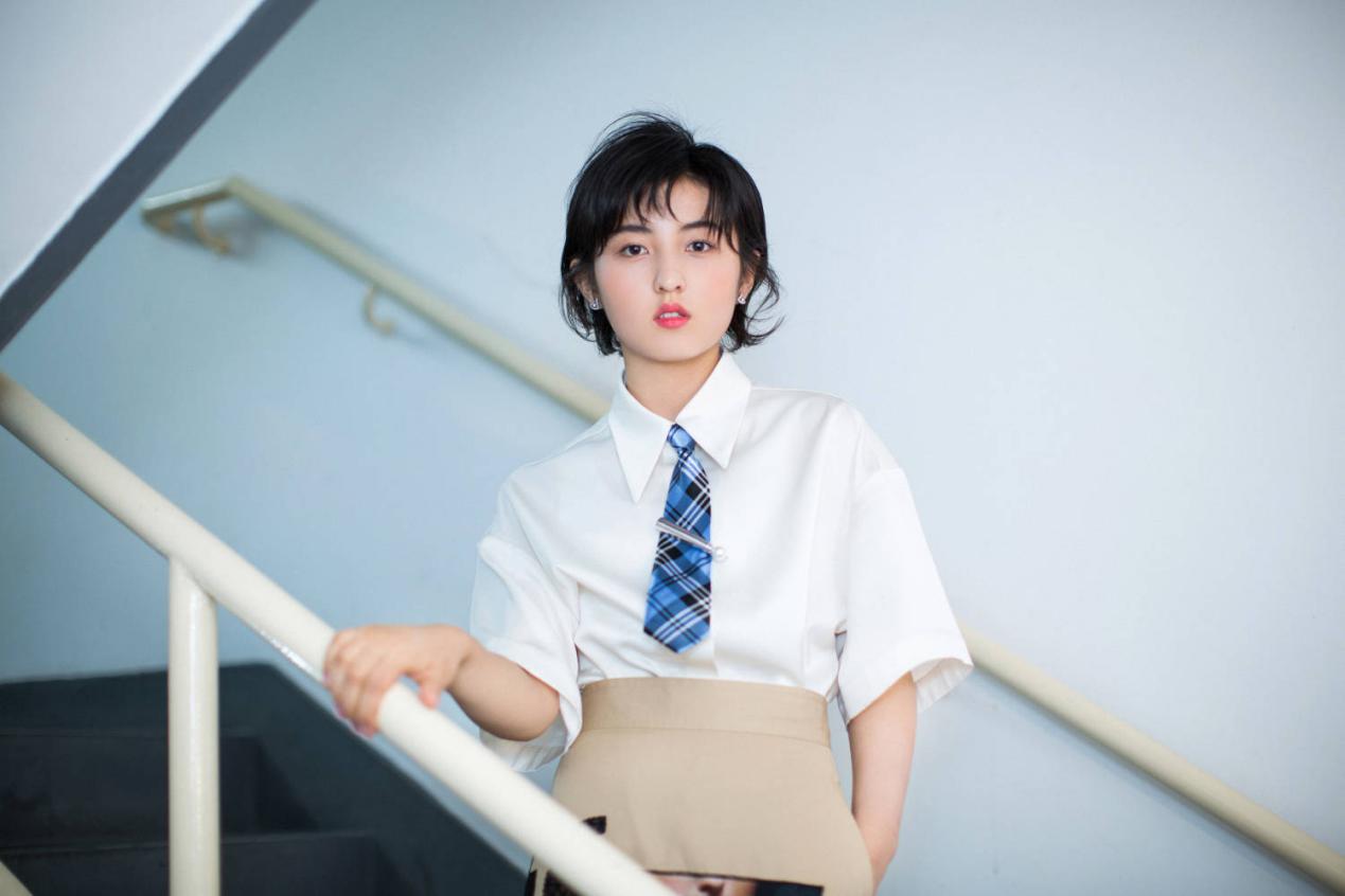 这就是爱！“妹妹”张子枫生日，“哥哥”彭昱畅表达爱的祝福