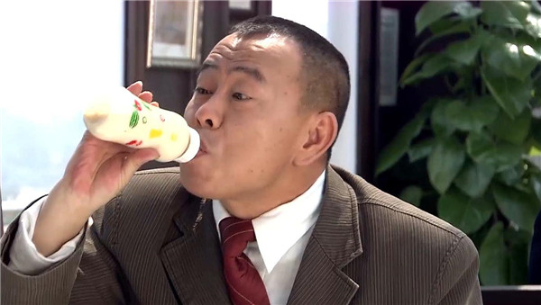 同样是喝酒，为什么有时候喝完会头疼？上头是因为酒的质量差吗