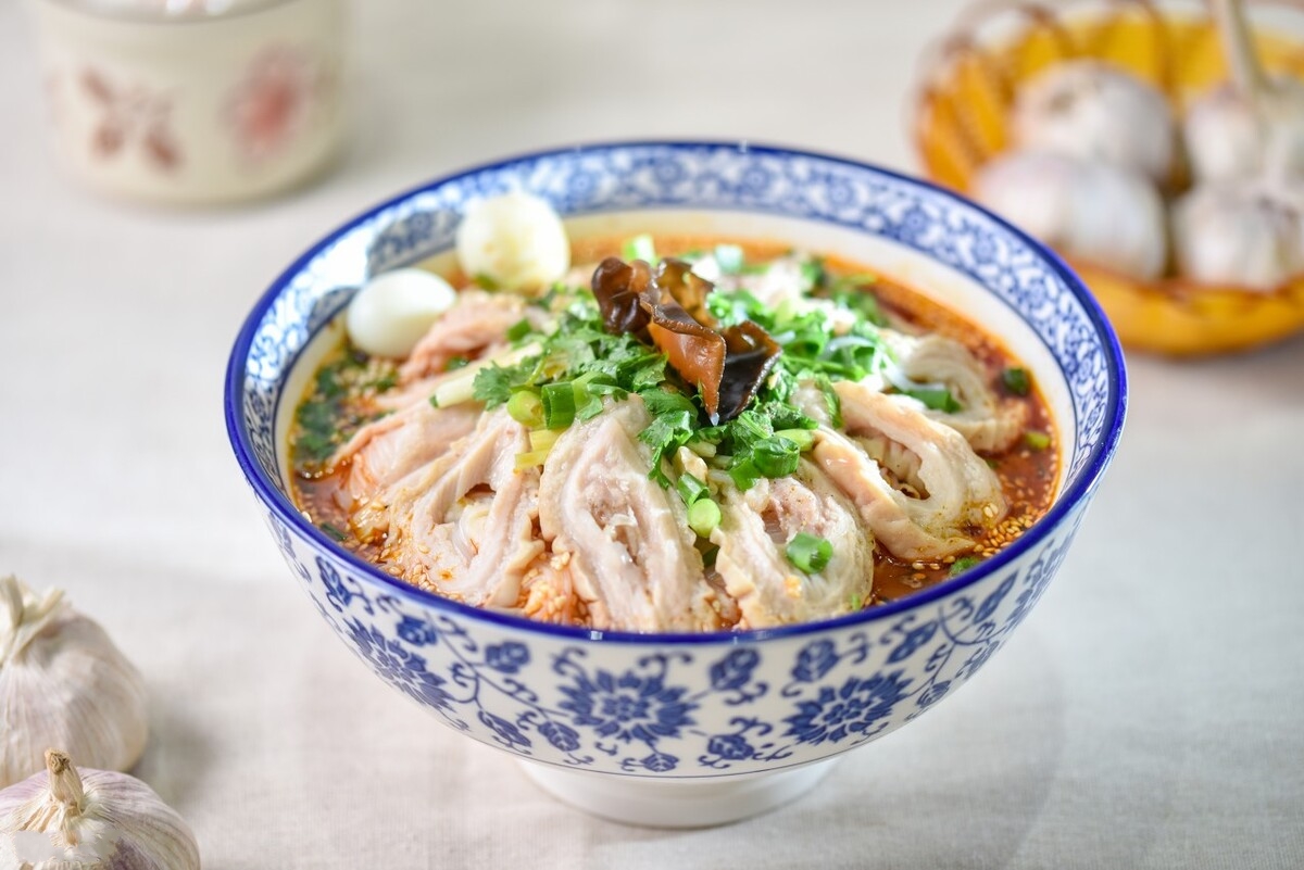 西安美食排行榜（西安十大地道美食和五大美食街）