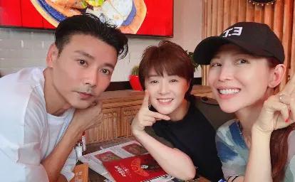 “女强男弱”，张晋凭什么能追到蔡少芬，看人品就知道了