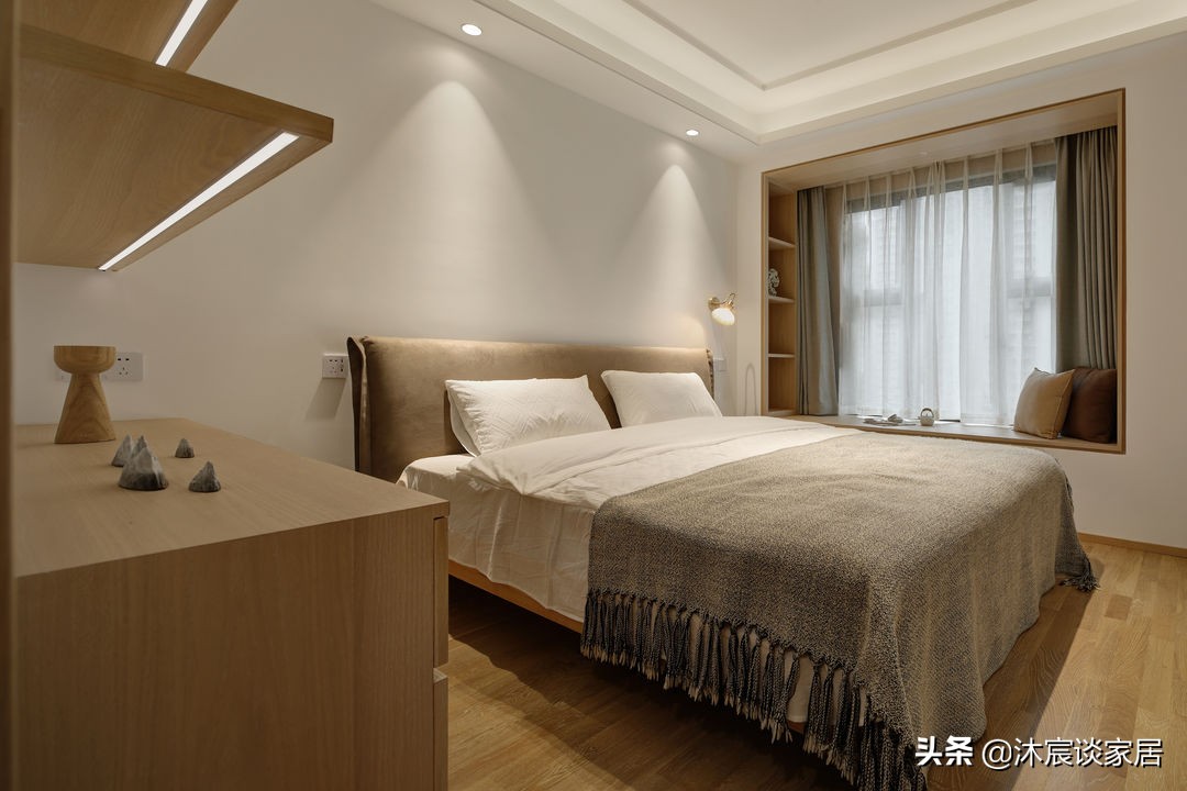 她让客厅功能多元化，值得借鉴，全屋温馨大方，真不愧是装修样板