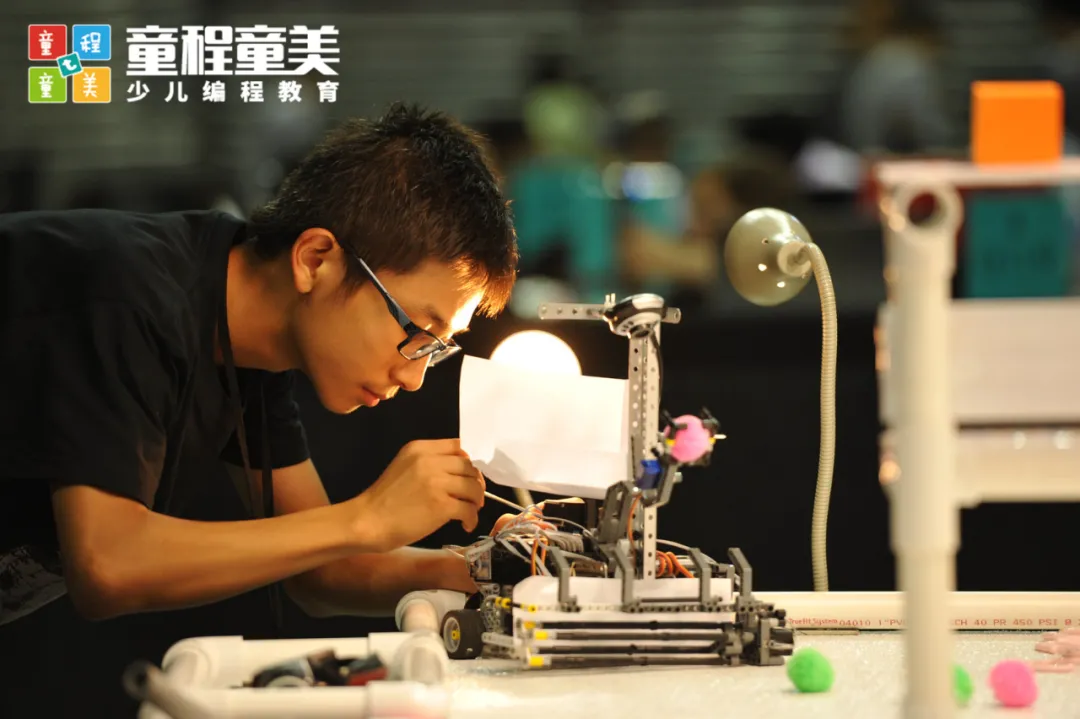 Botball国际教育机器人大会，选手全员晋级巅峰见