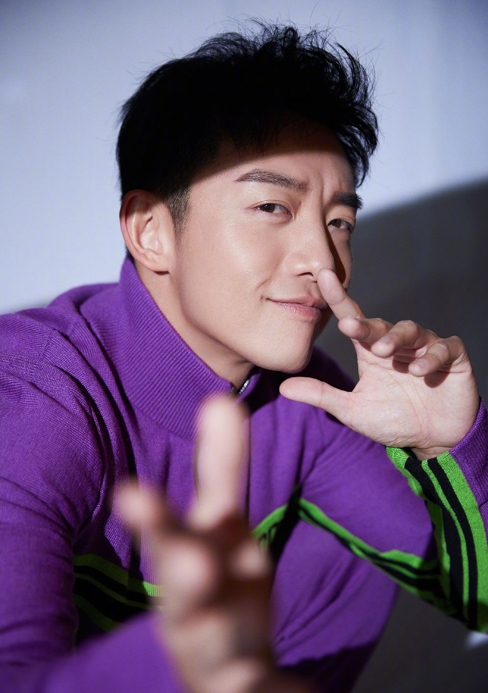 郑恺已有爱的结晶?矮个子男神迎来春天,时尚穿搭不输小鲜肉!