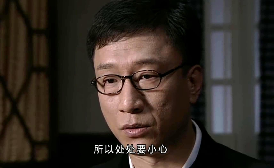 国军副师长被俘虏，却要求看守即刻放人：党中央能够证明我身份