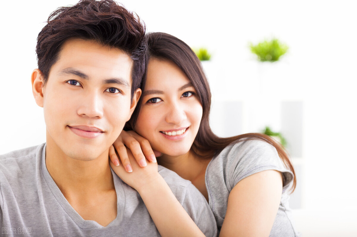 如何跟喜欢的男生聊天？