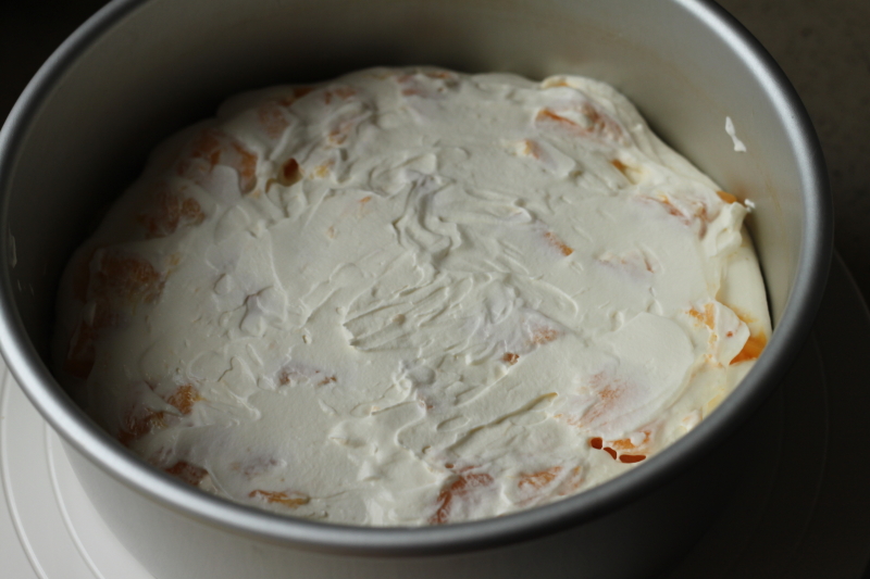 网红店60多一小片的千层蛋糕，有不粘锅和一个爱动的小朋友就能做