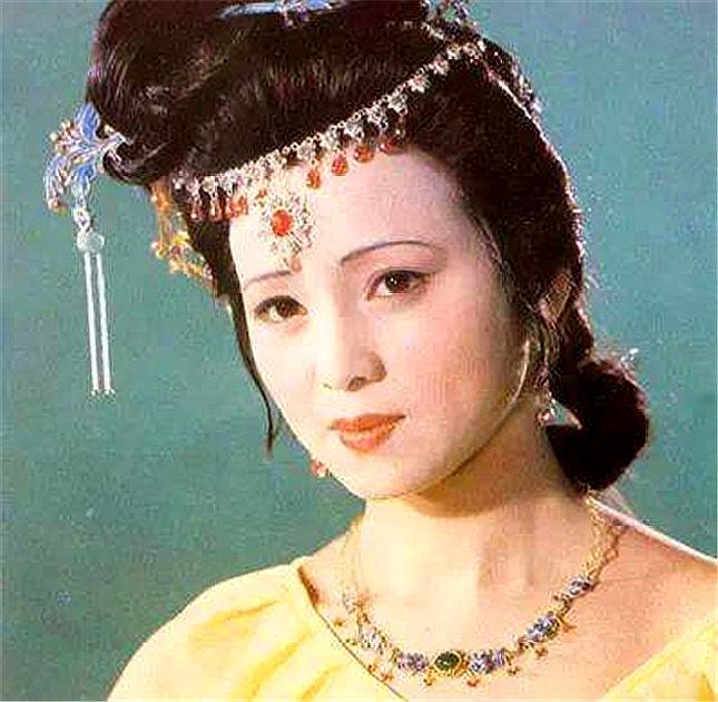 红楼梦：薛蟠“女儿令”中的“乌龟和大马猴”，分别是在暗指谁？