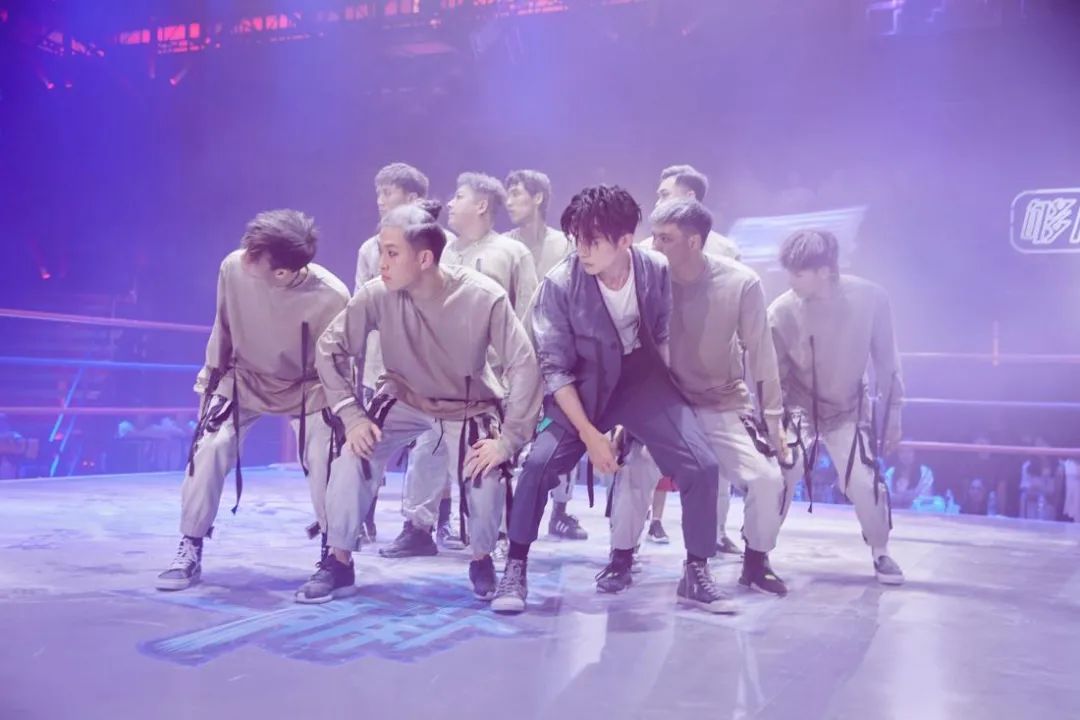 TFBOYS没有七年之痒，周年线上付费演唱会，人数破世界纪录