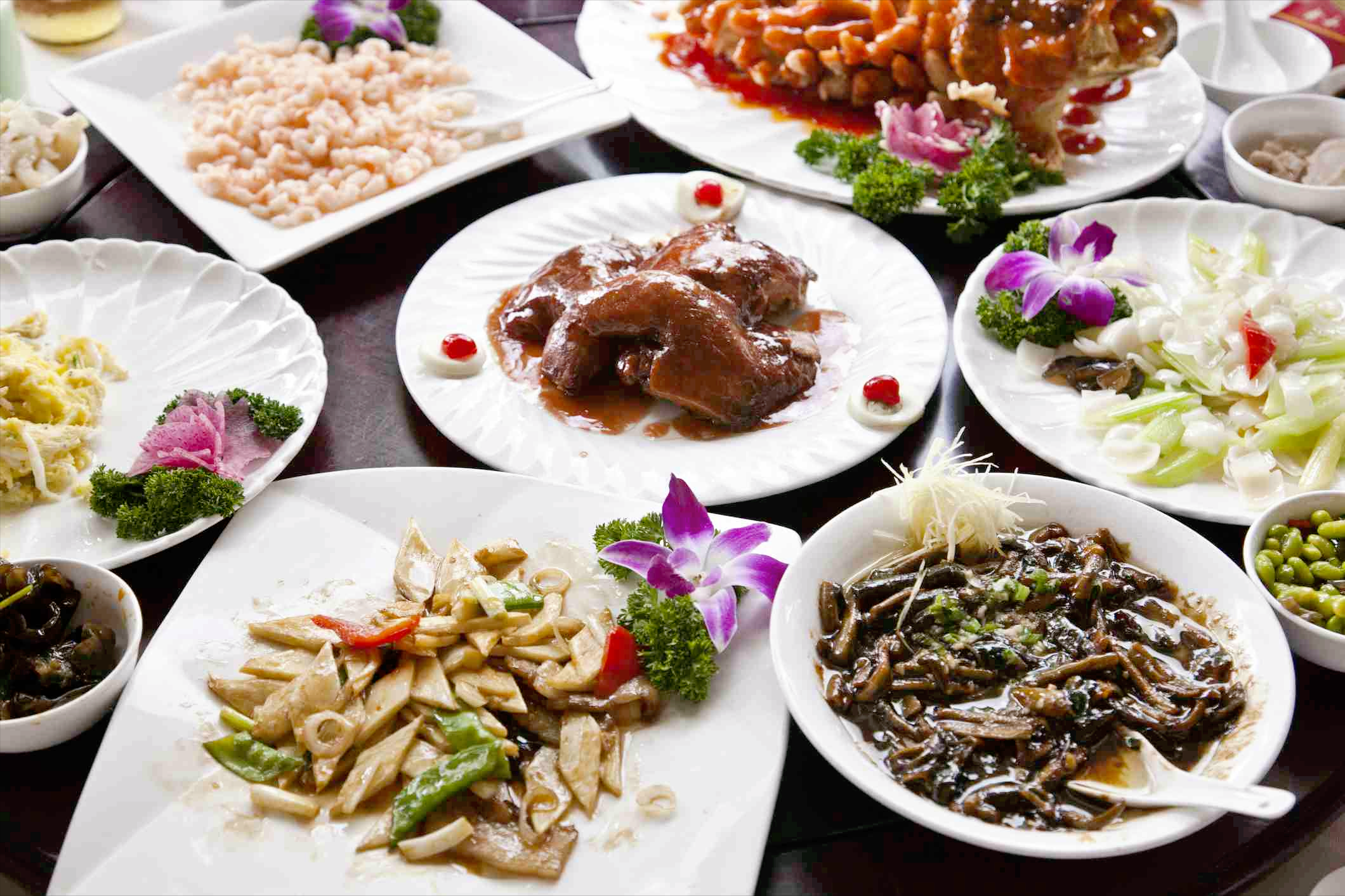 苏州美食全攻略：盘点人间天堂苏州的各种美味佳肴