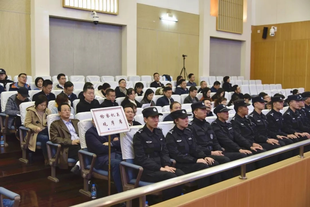 被骗学生跳楼自杀！“套路贷”变种知多少？这堂观摩培训课告诉你