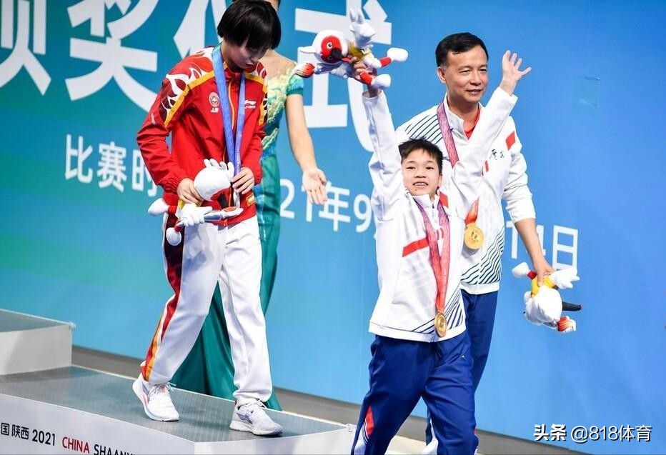 泪目!何威仪告别全红婵:她回国家队半年1年才能见到 会变大姑娘了