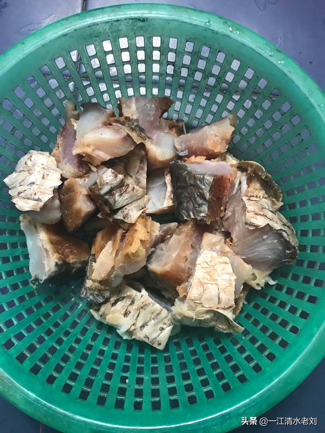 今天为大家分享一下腌制腊鱼的两种烹饪方法，希望你能喜欢