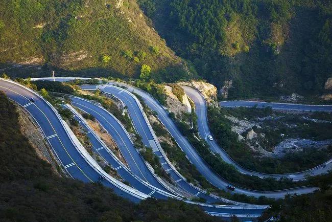 赏秋时节 </p><p>　　 打卡京郊这10条乡村公路，藏着北京最美的秋天