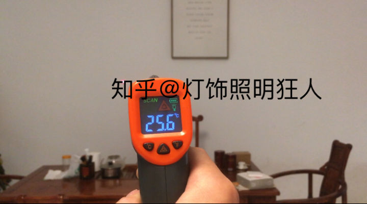 開關插座哪家強？14個品牌插座硬核測評