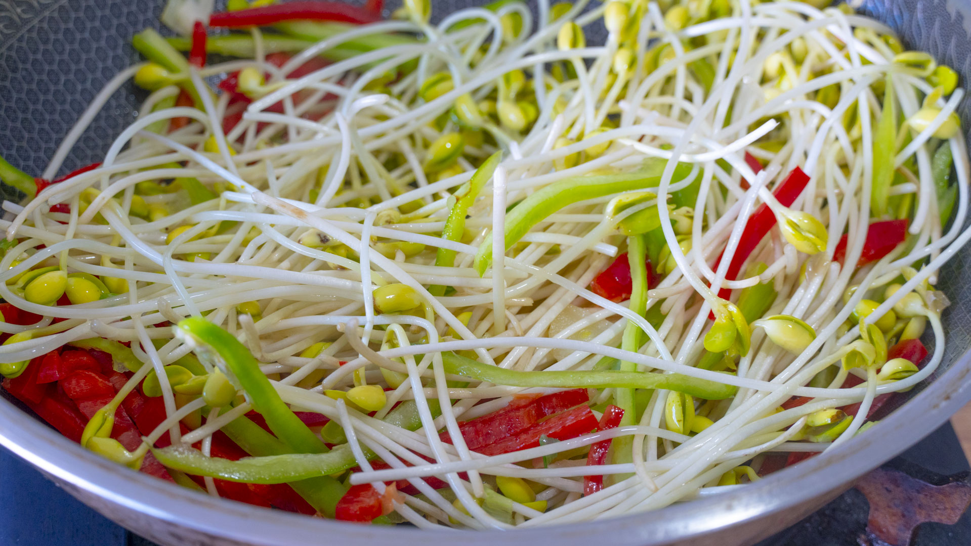 陽春3月，飲食宜“多素少肉”，建議吃6道當季菜，清淡鮮美又潤燥