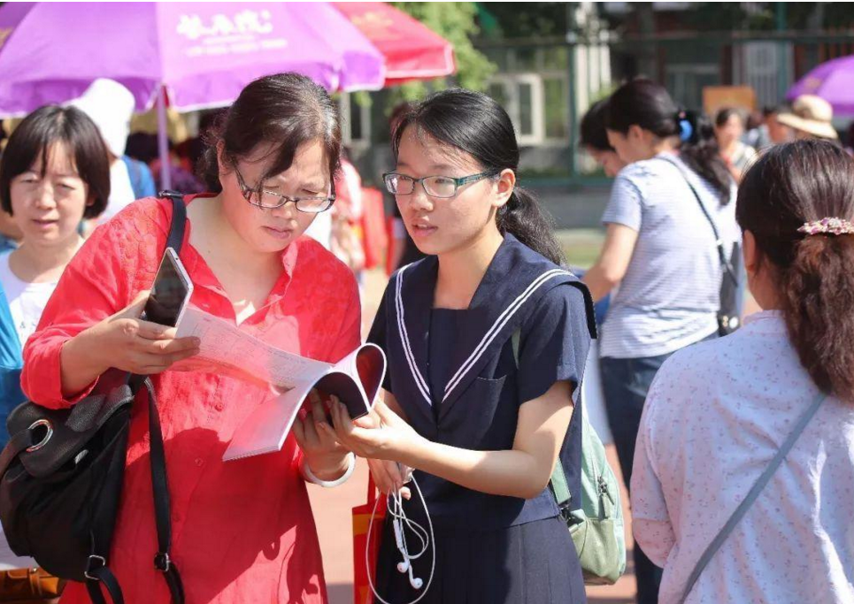 大学里“烧钱”的专业，含金量低、就业难，经济条件差的学生慎选