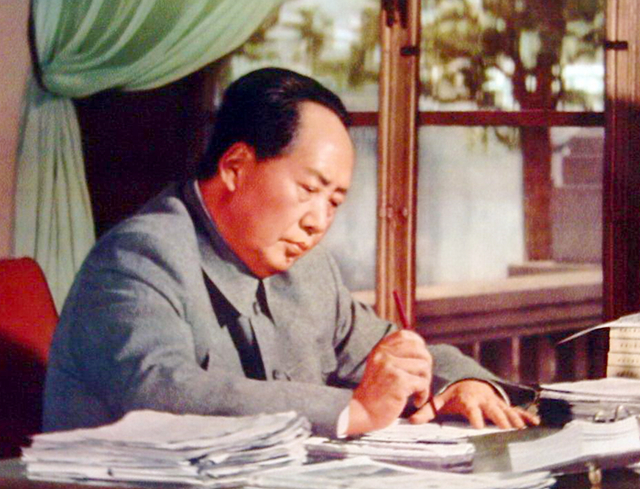 毛主席生前为什么没有公开发表《论十大关系》？