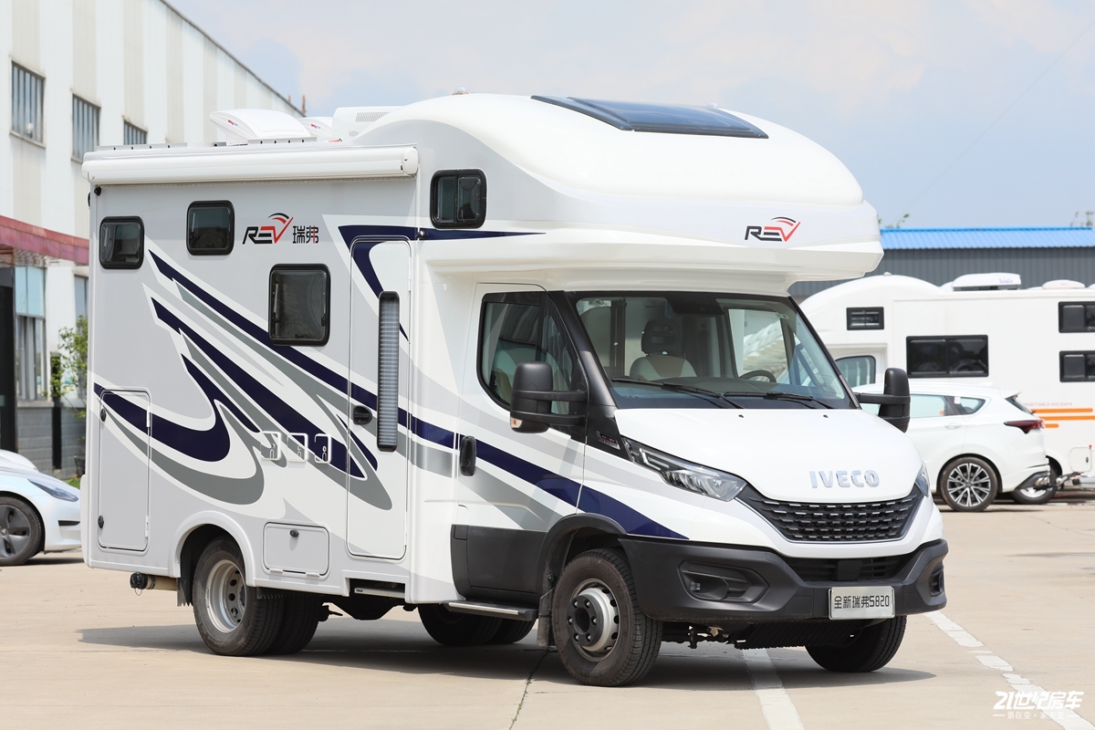 瑞弗s820进口依维柯c型房车,双拓展 合资品控,c型房车新选择 - 114