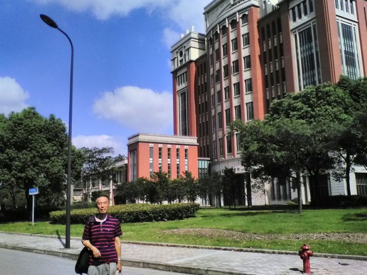 走进上海理工大学