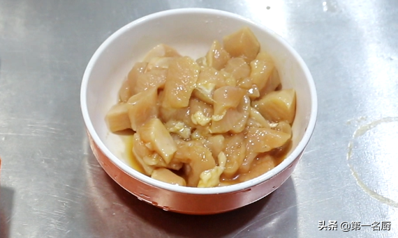 宮保雞丁的做法大全,宮保雞丁的做法大全家常菜竅門