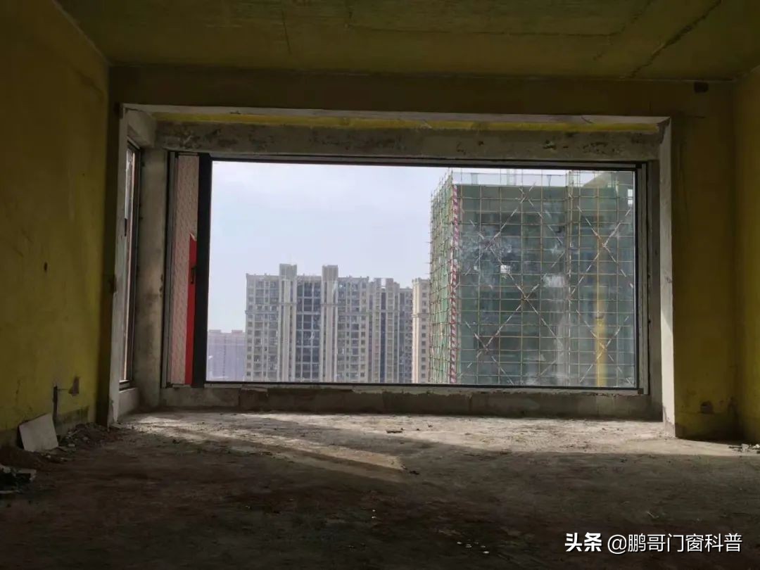 一楼门窗怎么兼顾采光、防盗、隔音、保温、通风、隐私、景观...