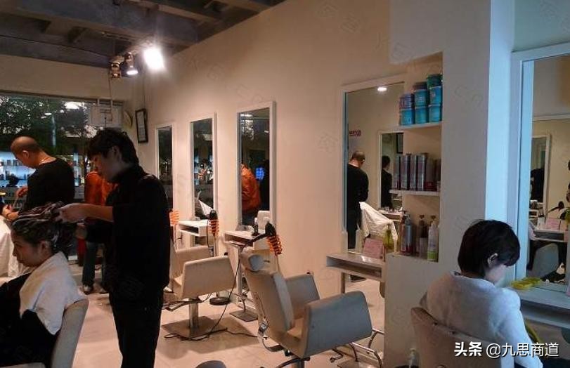 一家小小的理发店，主打“吸剪吹”模式，成功裂变300多家门店