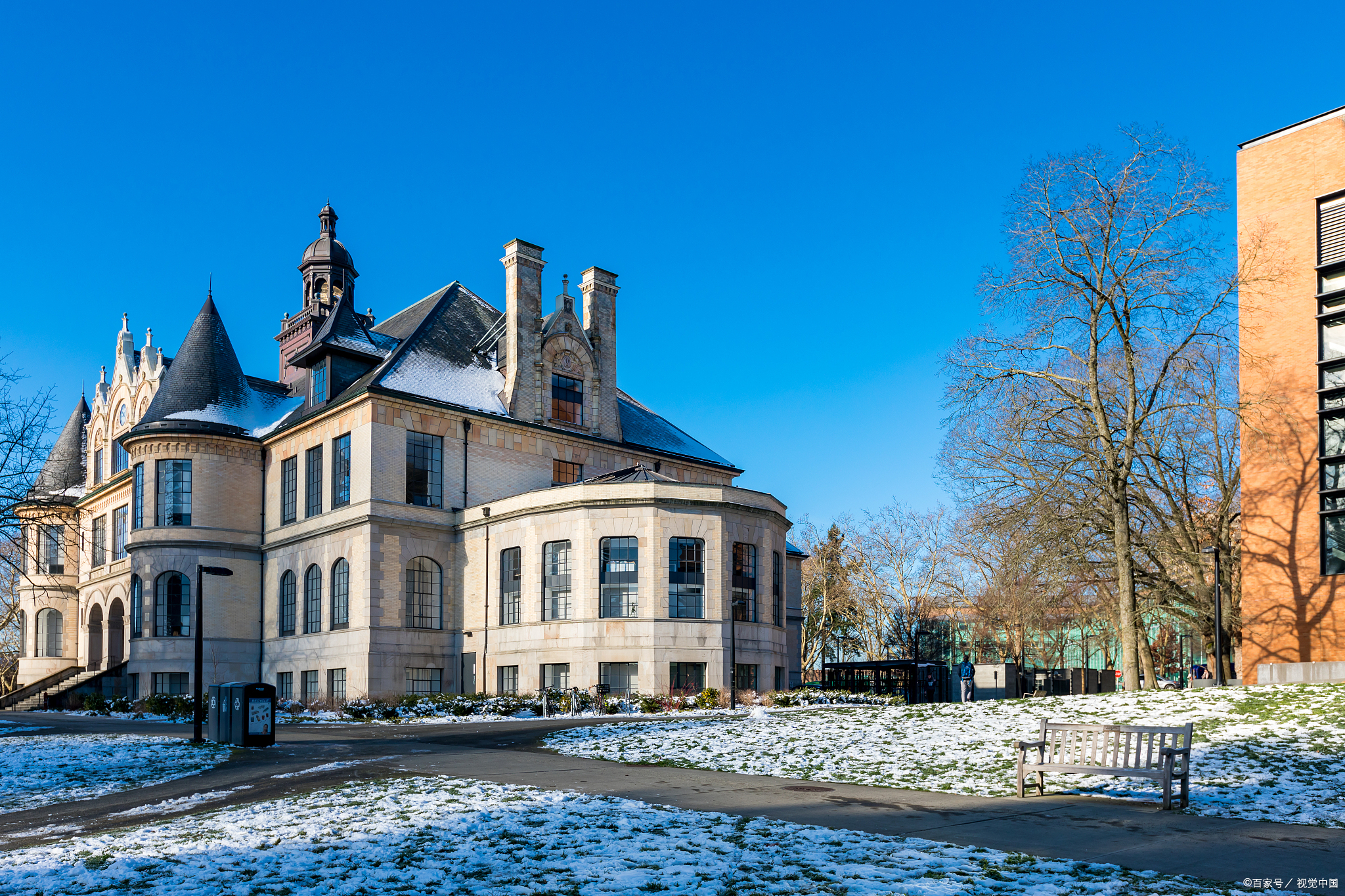 河南这所大学成功“改名”，就业率提升至90%，录取分数直追河大