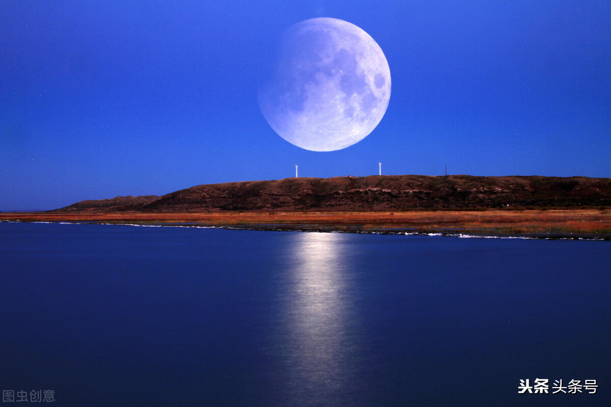 月光照进窗户的唯美句子_晶羽文学网