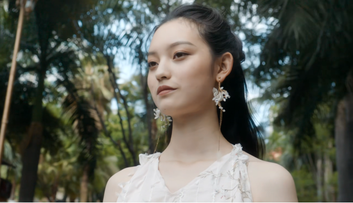 母亲坑女儿，女儿坑闺蜜，这部票房仅2666万电影真敢拍