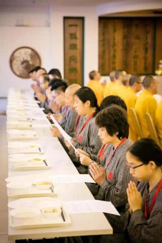 农历3月15说说念佛之人为何在初一十五吃素——理由让人诧异