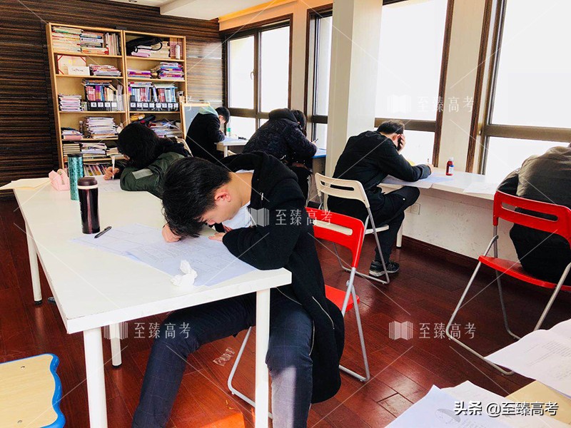 艺考生文化课培训班哪里好：高中物理一对一家教怎么样