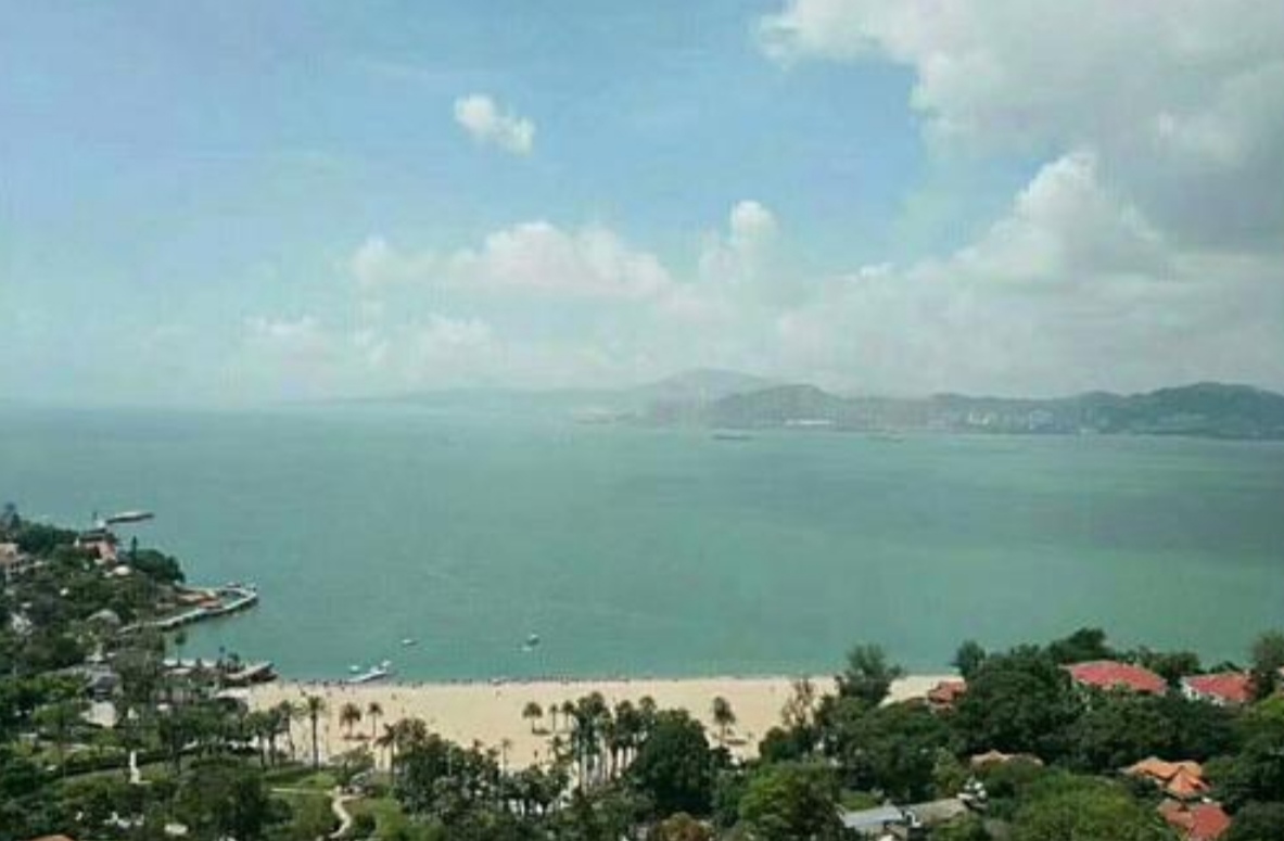 《念奴娇.登多景楼》有哪些敏感戳心的句子，让毛主席读后大哭
