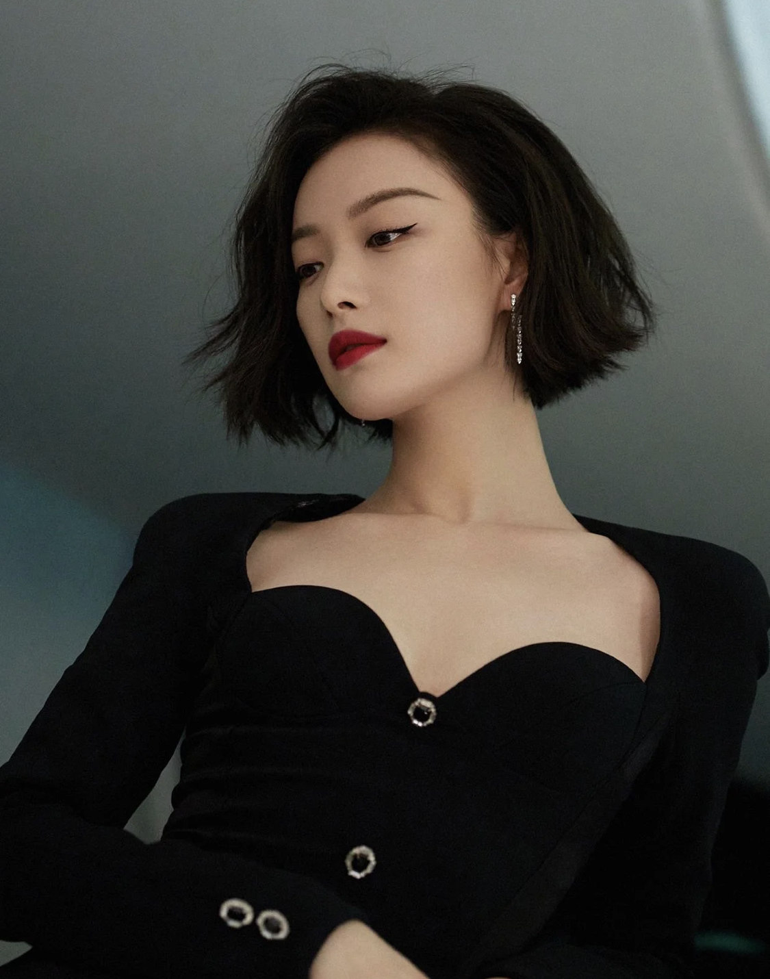 方脸适合什么发型女图片(方脸女生别披头散发) - 赤虎壹号