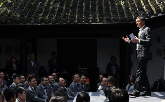 祸不单行，马云再遭“坏消息”：湖畔大学建设被叫停，网友却点赞