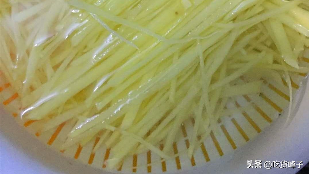 熗拌土豆絲的做法,熗拌土豆絲的做法視頻