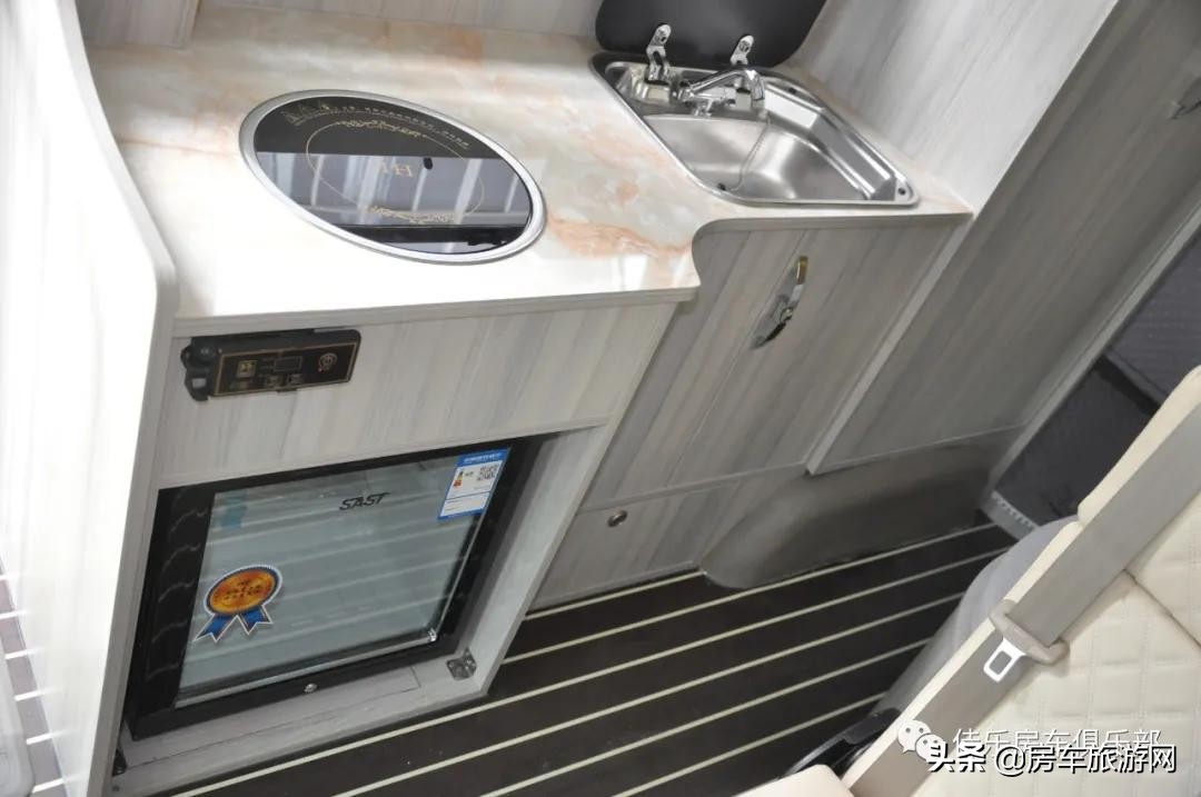 售价31.8万起 佳乐2020款国六考斯特房车实车图曝光