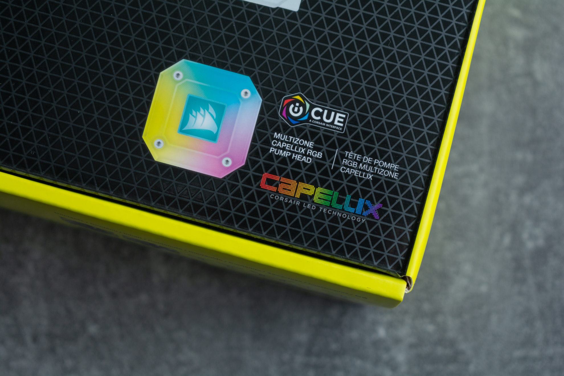 白色机箱怎么选散热，美商海盗船这款白色水冷值得拥有