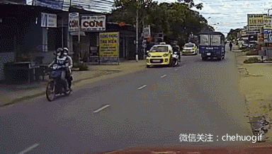 车祸现场2,gif动态图,警示世人
