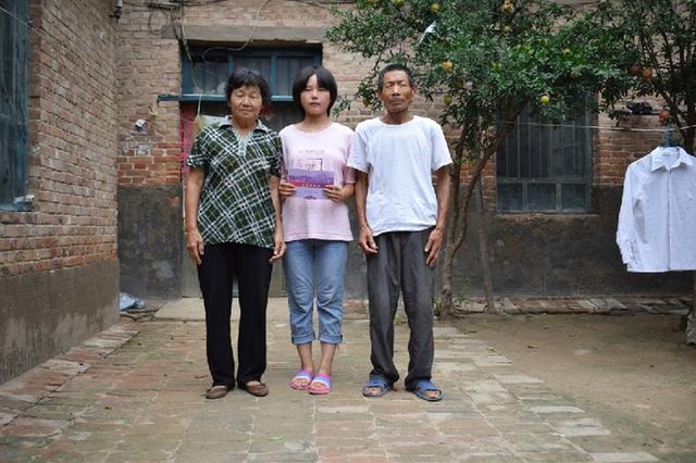 录取通知书里的一张纸，填好有望得几千块，家境一般的学生别错过