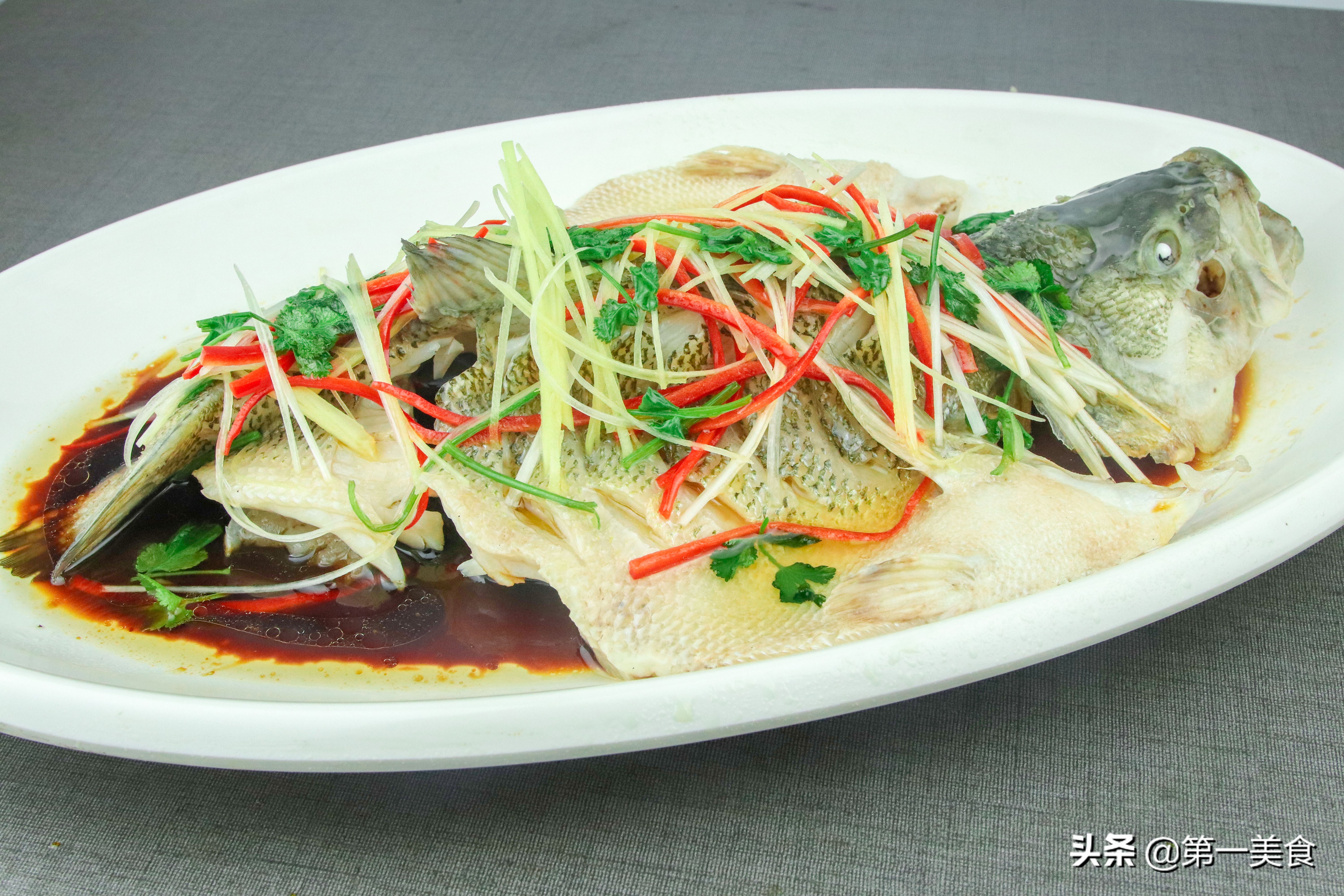 清蒸鲈鱼一般蒸多少分钟清蒸鲈鱼一般蒸多少分钟会更入味