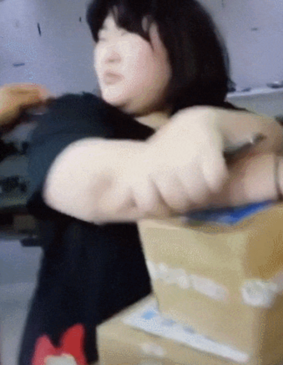 “一人得道，鸡犬升天”，朱之文“疯狂”的一家