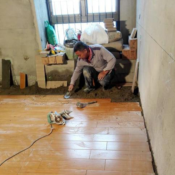 老婆宁死把家里瓷砖木地板换成“木纹砖”，完工后好看又实用