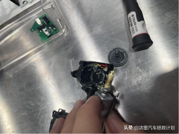 「驾驭科技」整备一台奥迪顶级的豪华旗舰A8，气韵天成的大家风范