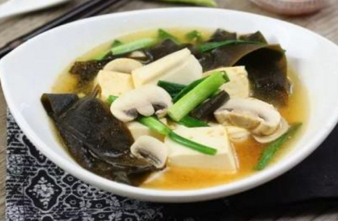 清爽可口的海带豆腐汤(清爽可口的海带豆腐汤做法)