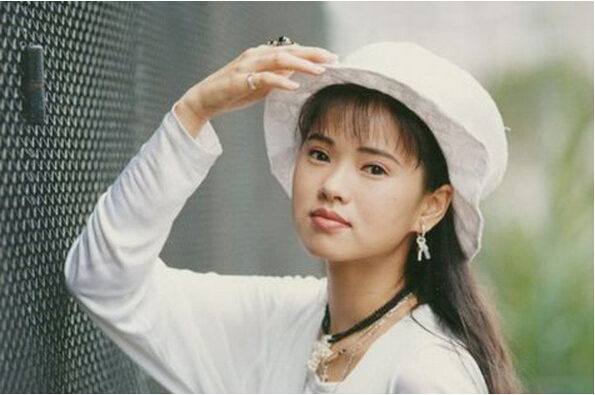 长了一张风情的脸，情史却干净如纸的10位女星，个个旺夫命
